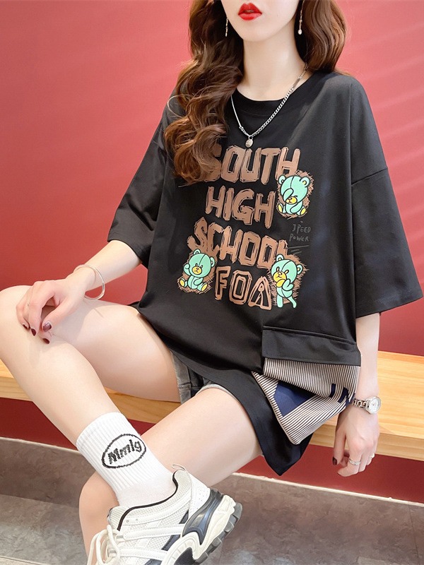 Design three dimensional cartoon summer T-shirt for leisure