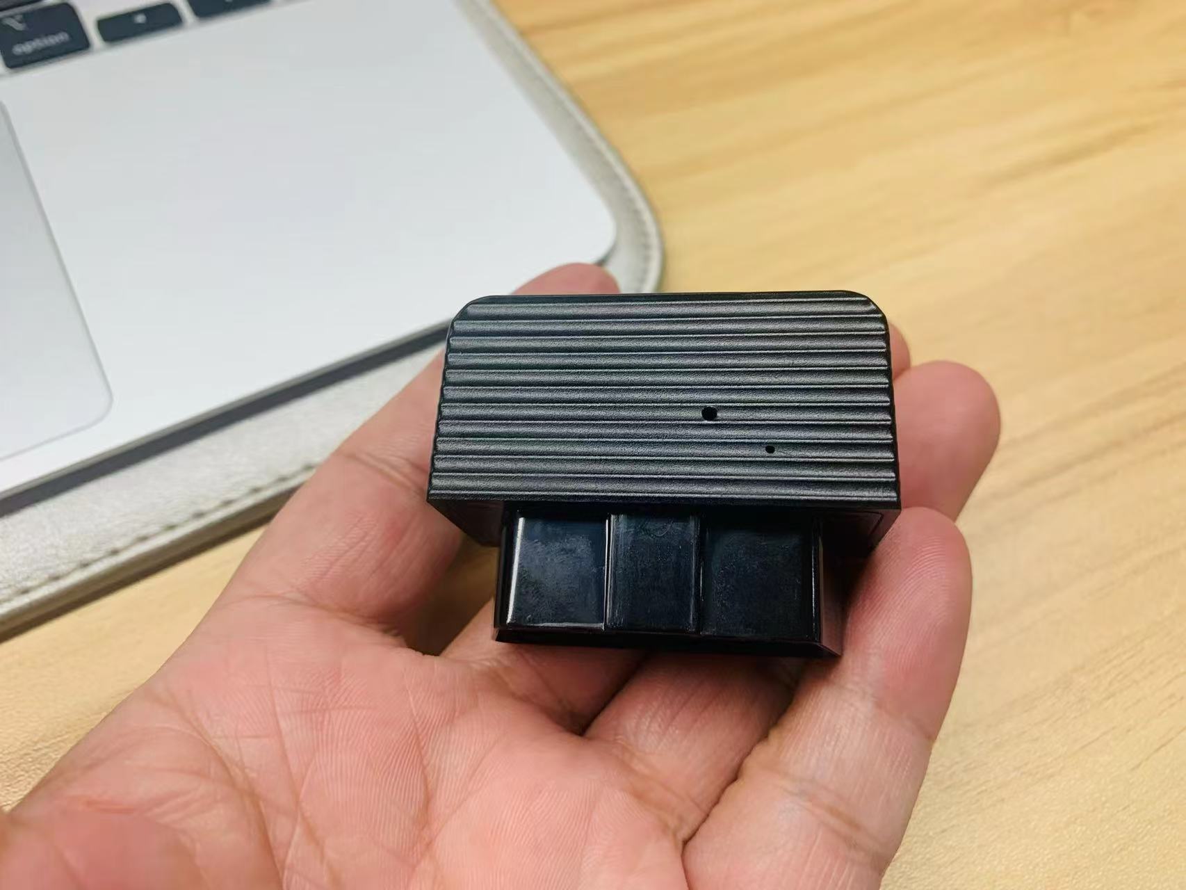 Car-Mounted Universal Plug-And-Play 4g Obd Sensor Locator with High-Precision Gps and Obd Diagnostic Module