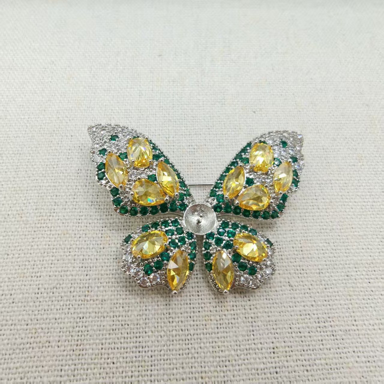 Broche DIY accesorios de cobre zircón mariposa broche de decoración broche de abrigo semiacabado