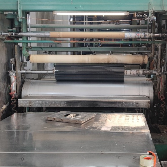 厂家直供 pvc静电膜 透明保护膜 带离型纸静电膜 模切9丝一20丝