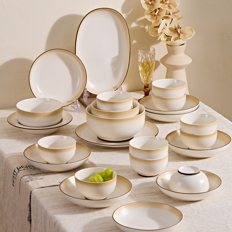 New Japanese-style simple ceramic bowl and plate set for home use, with underglaze color, high aesthetic value, including rice bowls, soup plates, and dinner bowls New Japanese-style simple ceramic bowl and plate set for home use, with underglaze color, high aesthetic value, including rice bowls, soup plates, and dinner bowls
