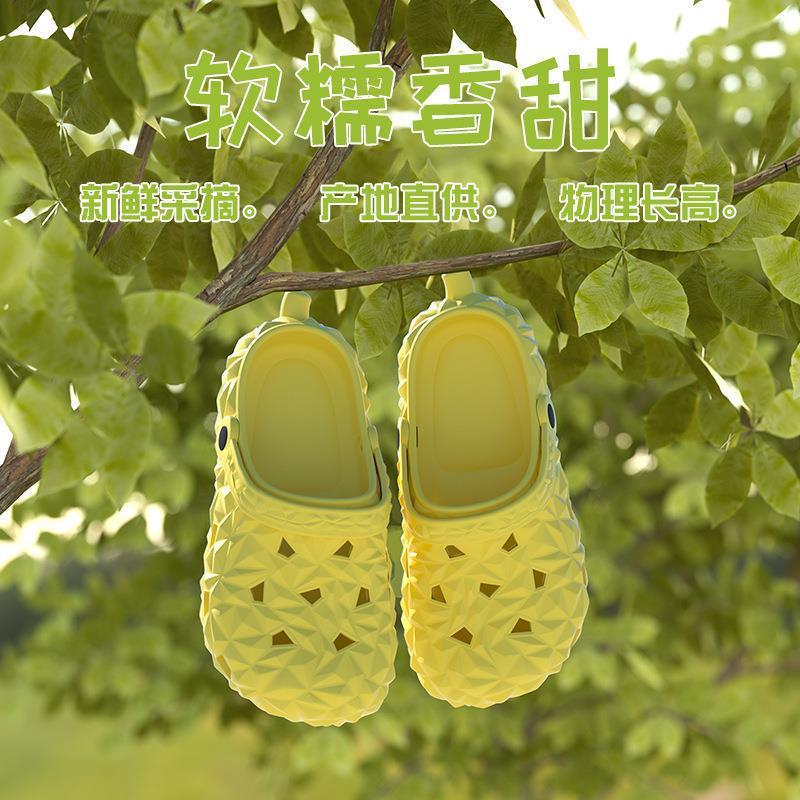 Pareja de zapatos con agujeros para mujer 2025 nueva tendencia antideslizante de verano para llevar durian Baotou playa pantuflas de suela blanda para hombre