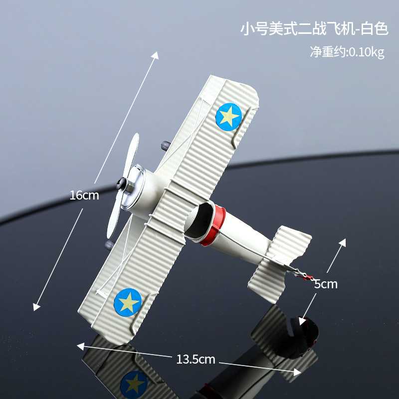 Fabricantes al por mayor de estilo europeo de lujo ligero galvanoplastia de plata adorno de modelo de avión personalidad creativa gabinete de vino entrada muebles para el hogar