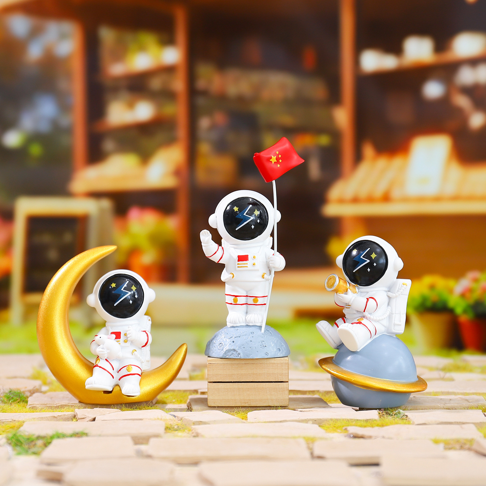 Hang Xiaoyu cute astronaut blind box decoration desktop decoration student children gift creative home car decoration Hang Xiaoyu cute astronaut blind box decoration desktop decoration student children gift creative home car decoration
