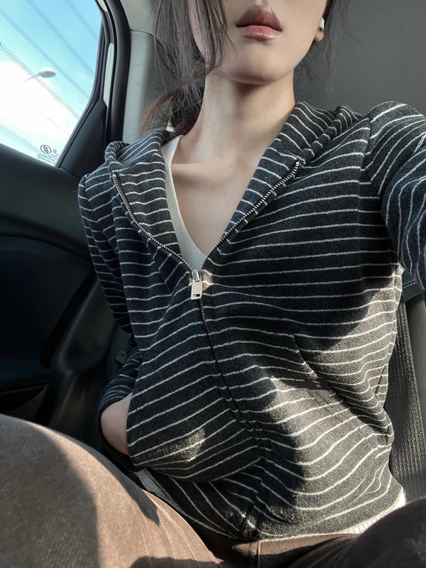 黑色条纹卫衣外套女2025新款韩系早秋穿搭美式复古慵懒风毛衣外套|undefined