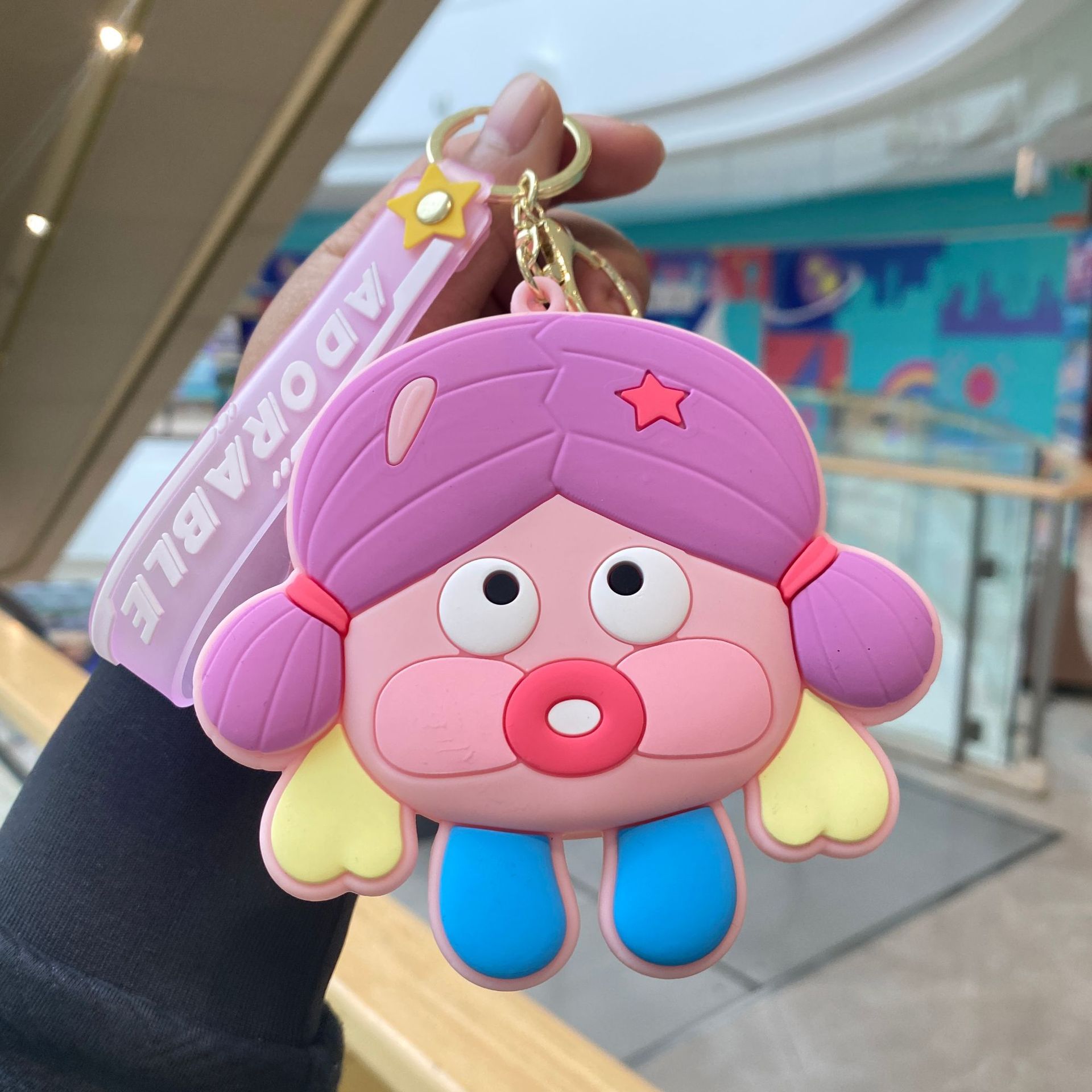 Sanfu fea muñeca moneda monedero llavero pegamento suave lindo colgante extraño chica llavero Accesorios al por mayor