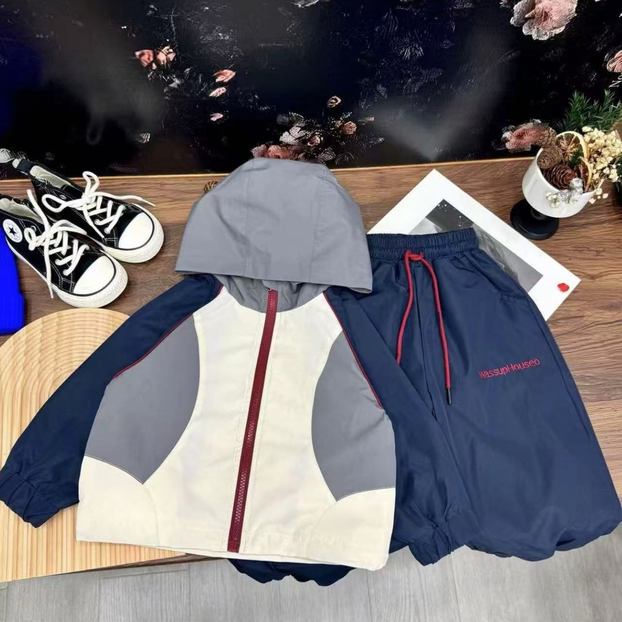 Juego infantil primavera y otoño 2025 nuevo chaqueta de niño marca de moda dos piezas juegos de ropa deportiva casual de primavera y otoño bebé