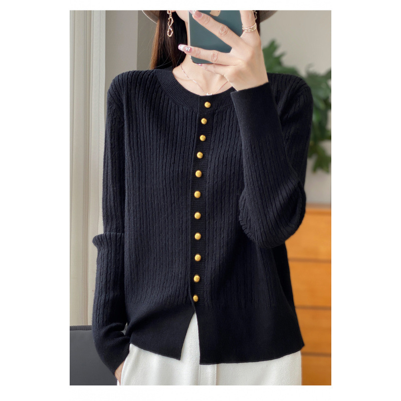 Primavera y otoño de alta calidad invierno nuevo estilo de cuello redondo jersey de punto cardigan suéter de mujer chaqueta suelta flor de nézel con camisa de base