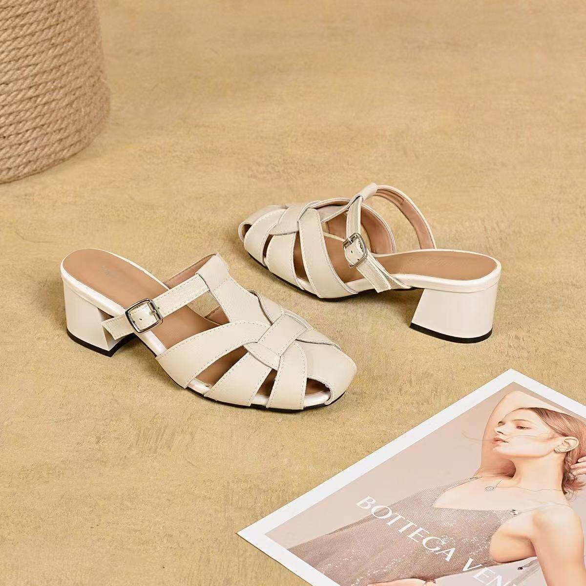 Dép sandal nữ da thật mũi kín gót thô đế thấp chống trượt — màu be chi tiết 8