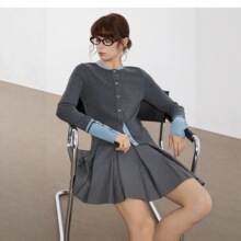 灰色绵羊毛优雅拼接毛针织衫女2025冬季新款高级感简约毛衣
