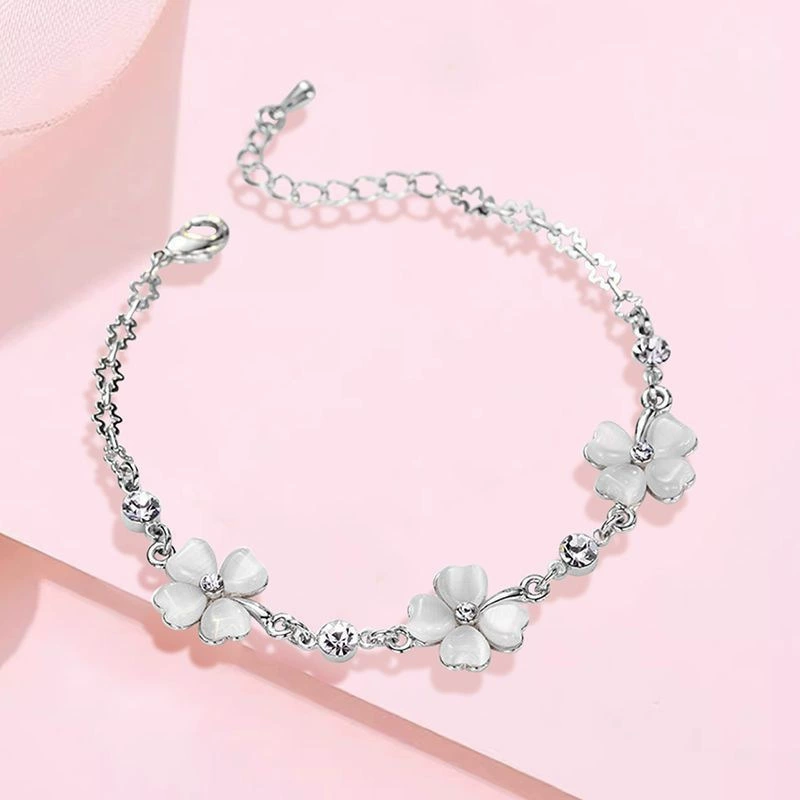 Браслет-амулет с кисточками, защитный оберег, украшение в китайском стиле