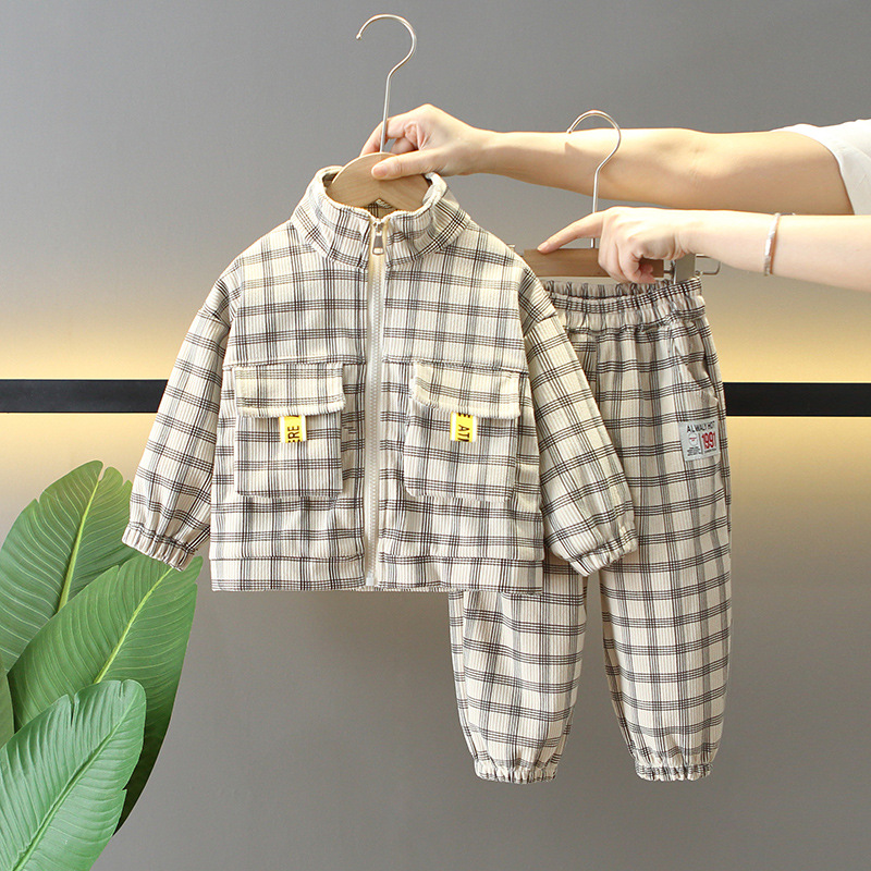 6202 juegos de primavera y otoño para niños 2025 nuevos bebés de otoño calles fritas de cuadrillas dos juegos de ropa de trabajo infantil