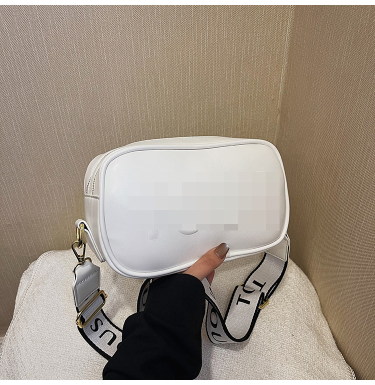 Bolsos pequeños de color sólido de moda europea y americana para mujer 2024 nueva primavera y verano retro casual pequeño bolso cuadrado bolso de mensajero de alta calidad