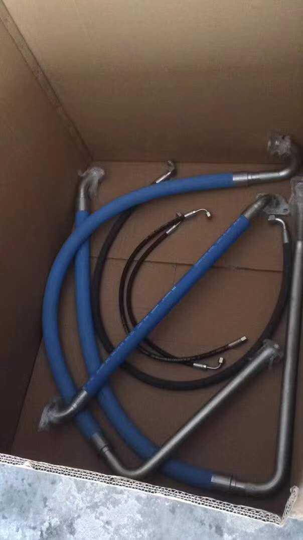 0574991105阿特拉斯螺杆式空压机油管进气管软管