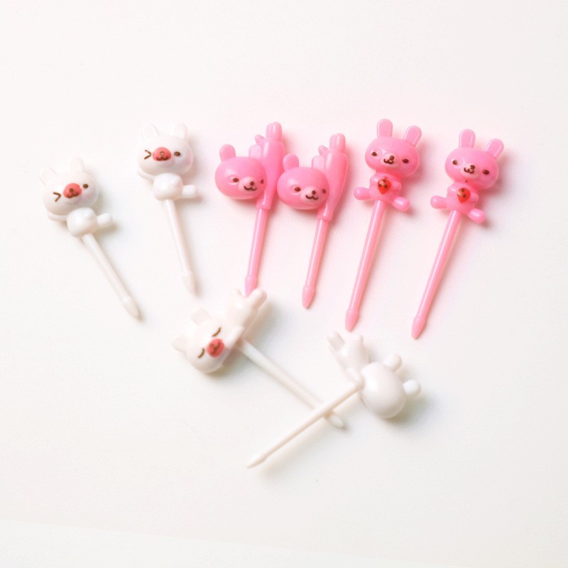 Cartoon japonés encantador tenedor de fruta transfronterizo venta caliente stick de fruta creativa decoración mini tenedor de fruta al por mayor