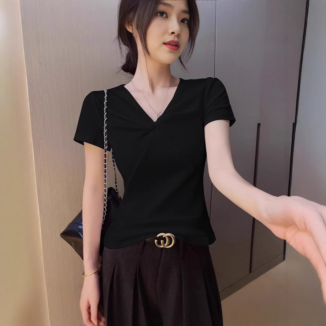 검은색