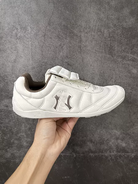 Putian shoes, cross-border ML Yankees men's and women's sneakers, versatile, sporty, thin-soled, durable, lightweight, low-top casual shoes, in stock