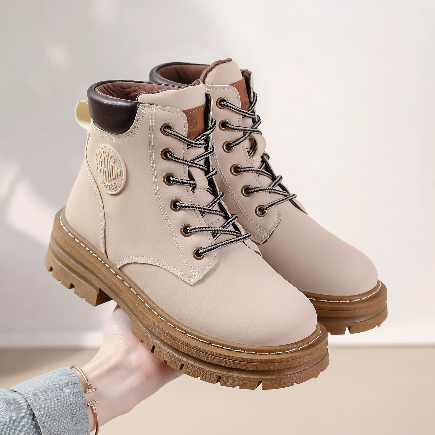 Ботинки (Martens) демисезонные платформенные низкие ботильоны, тёплая подкладка, шнуровка