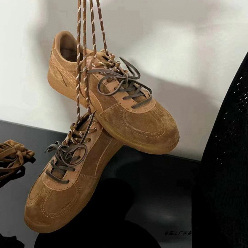 Two-color retro GAT shoes with shoelaces