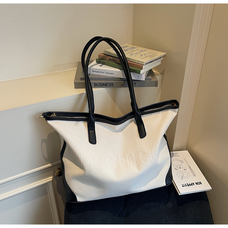 Bolso coreano de gran capacidad, bolso de mano, nicho de moda para mujeres, tela de color contrastante, empalme, bolso de hombro, bolso de viaje ocio