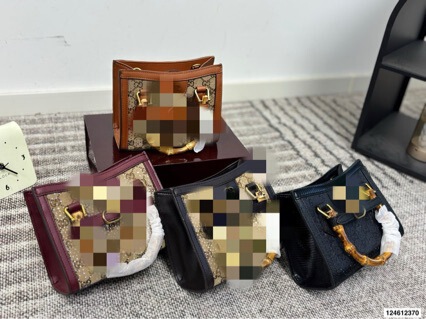 New Handbags, Large-Capacity Crossbody Bags, Stylish and Versatile Handbags, Exclusively Available for Cross-Border Sales New Handbags, Large-Capacity Crossbody Bags, Stylish and Versatile Handbags, Exclusively Available for Cross-Border Sales