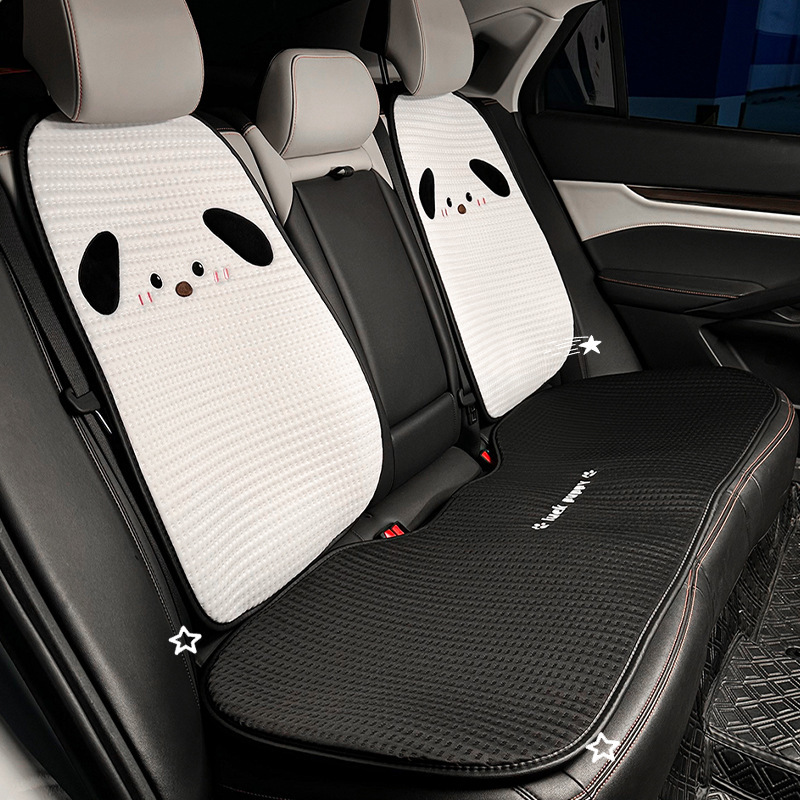 新商品の自動車クッションが可愛いです。|undefined