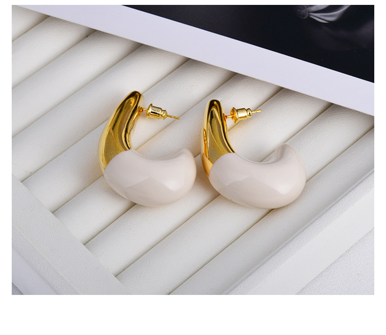 Holiday, Daily Occasion Copper Material C Shape Pattern Women's Gender Enamel Design 1 Pair Simple Style C Shape Enamel Copper 22K Gold Plated Ear Studs