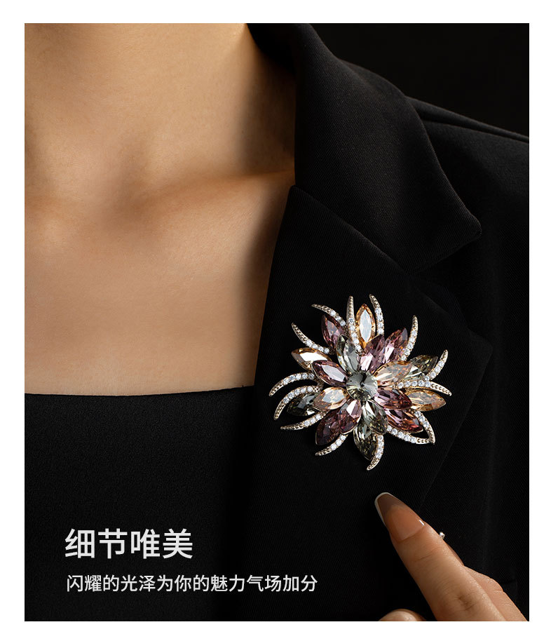 新款高档奢华太阳花胸针小众设计高档精致花朵别针法式