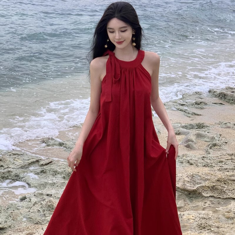 [Original Size] Halter Neck Red Dress for Women, Summer Vacation Long Dress for Seaside Holidays in Sanya, Yunnan