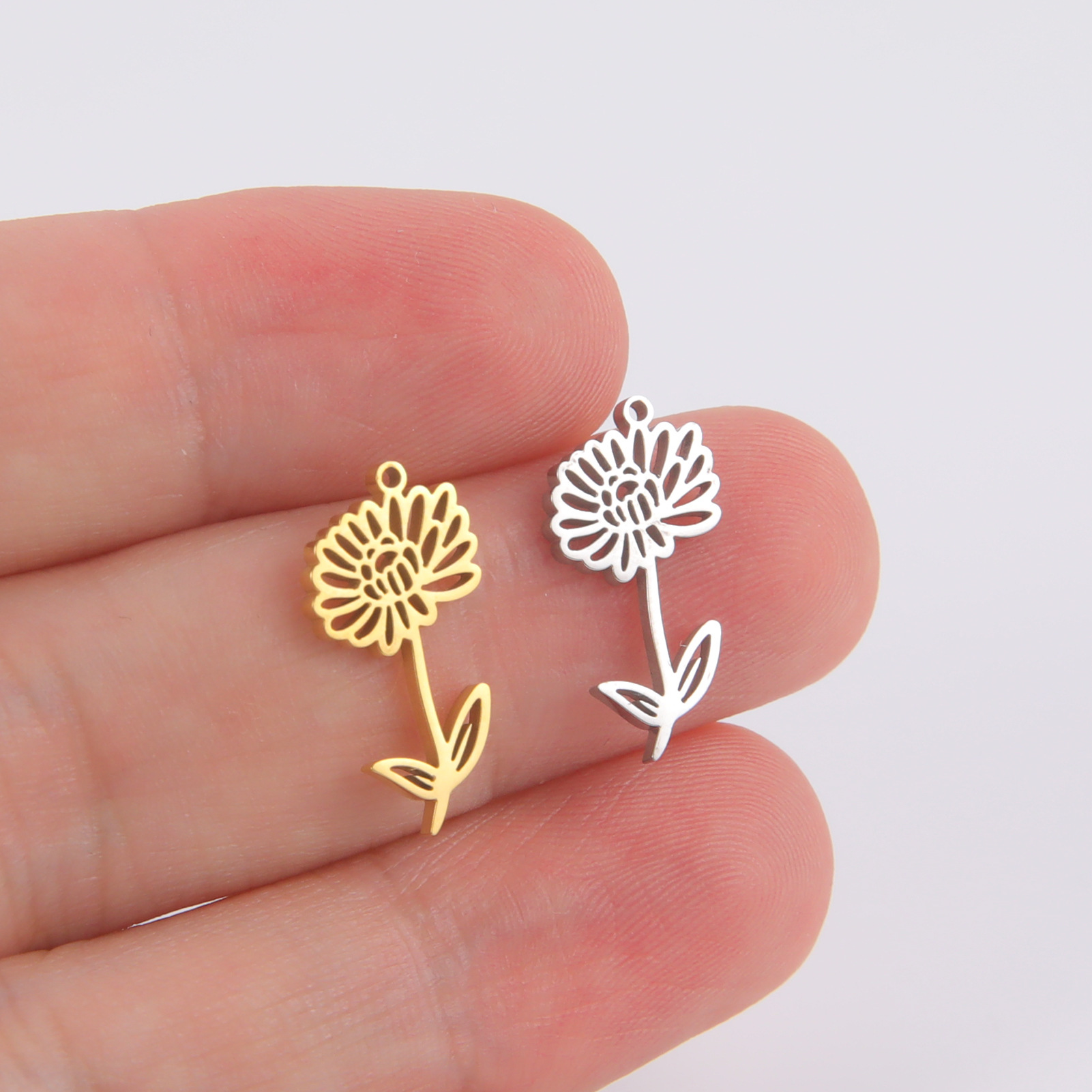 Simple 18k Real Gold Plating Non-fading Ten Birthday Month Flower 304 Material Diy Stainless Steel Pendant display picture 1