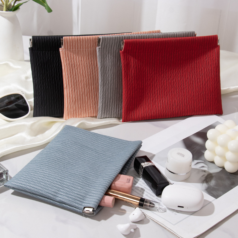 Data cable storage bag automatic closing wired headset carry-on bag power charger mouth red envelope portable storage bag