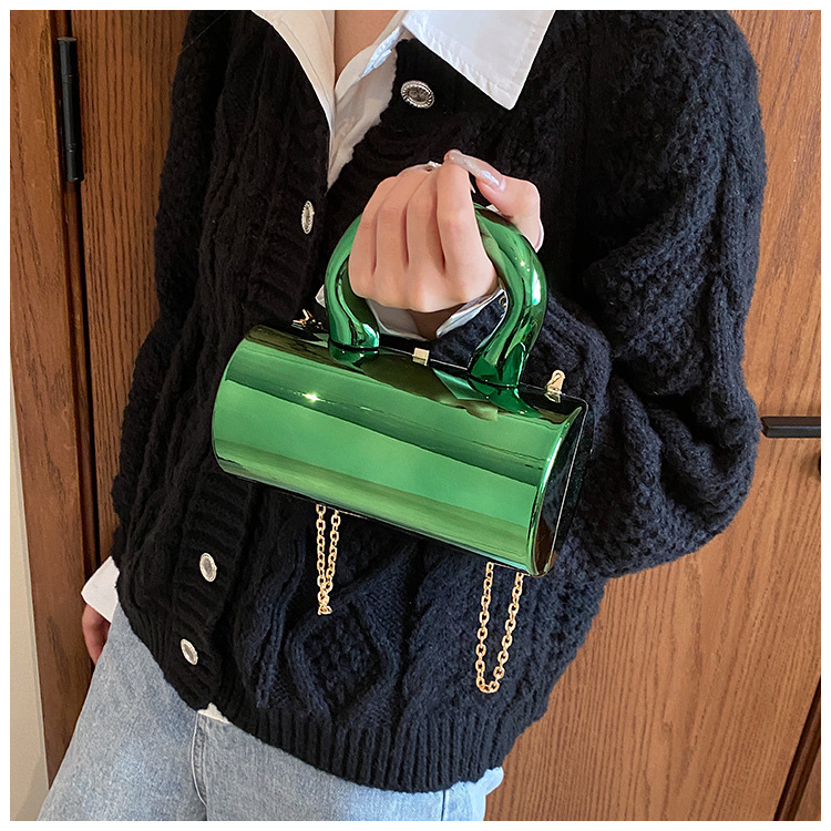 Borsa box in acrilico con catena tracolla donna pochette_voghion.com