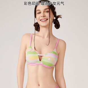 ��ɫ��Ͱ��o�����փ���Ů�ļ�����С�ؾ۔n�@��o�Ȧ���������b