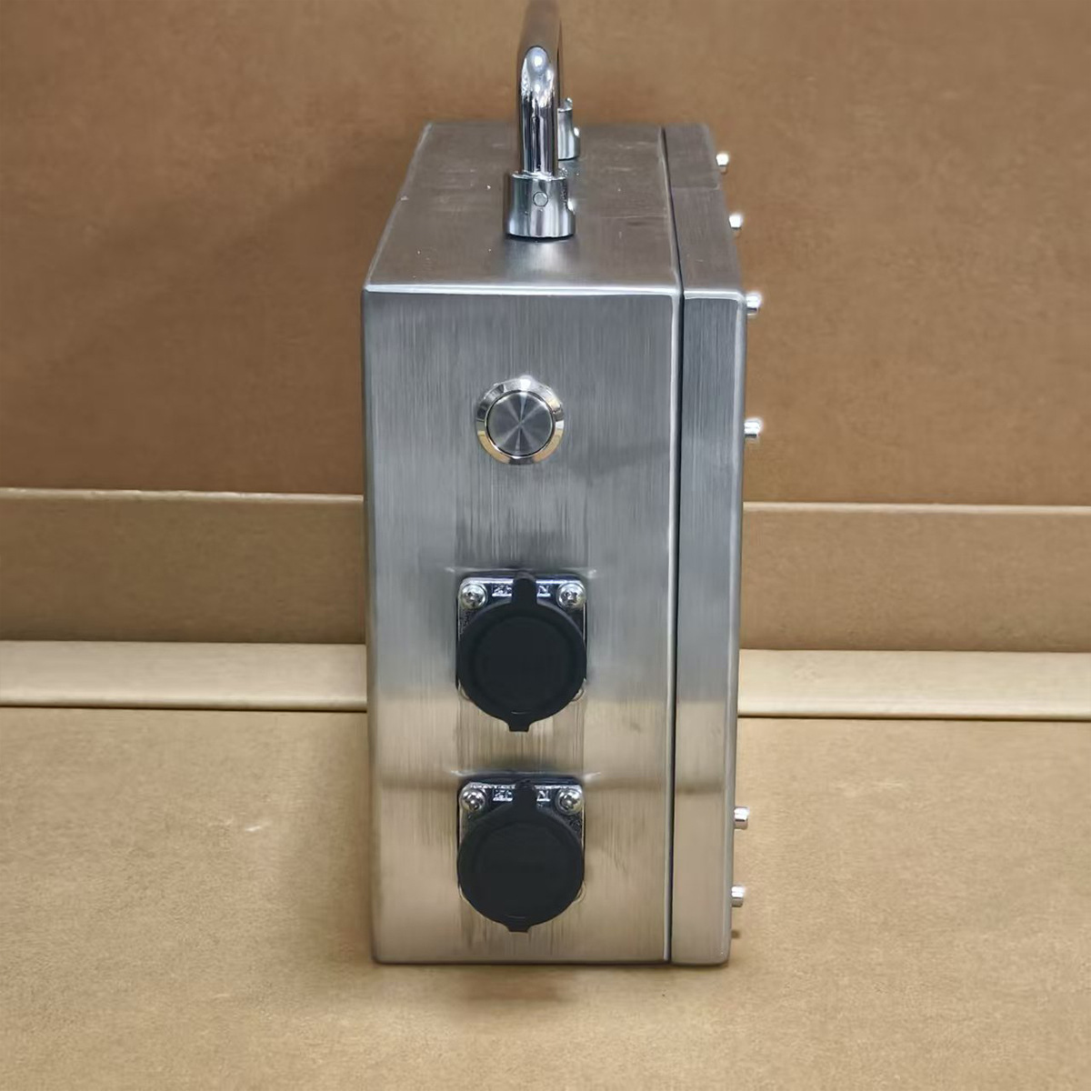 Mining Power Supply Dxh8.5/12 Coal Mine Underground Backup Power Equipment Manufacturer Mining Intrinsically Safe Battery Box