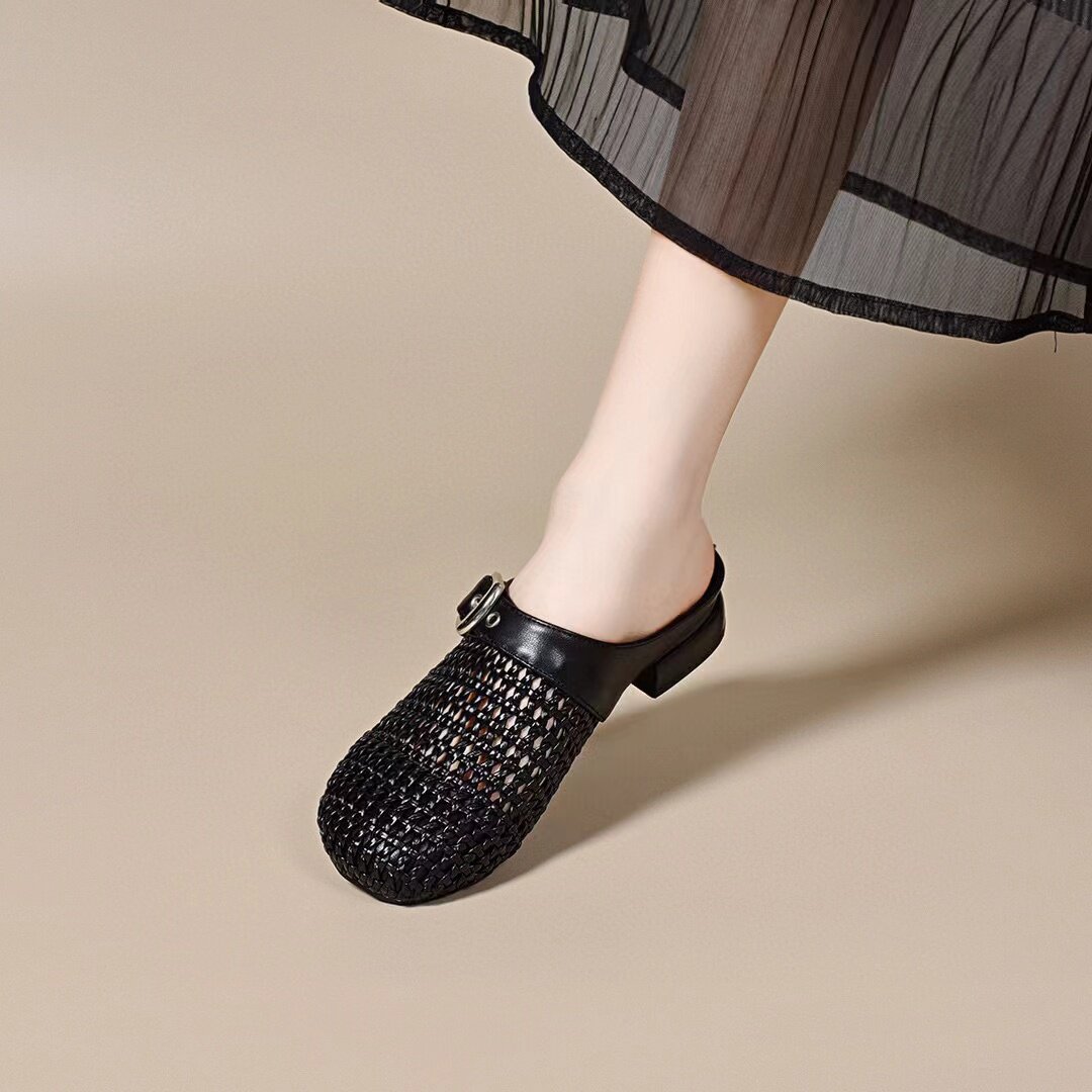 Dép sandal nữ da thật bọc mũi hở gót, gót thô 5 cm, phong cách nửa kín nửa hở — màu đen