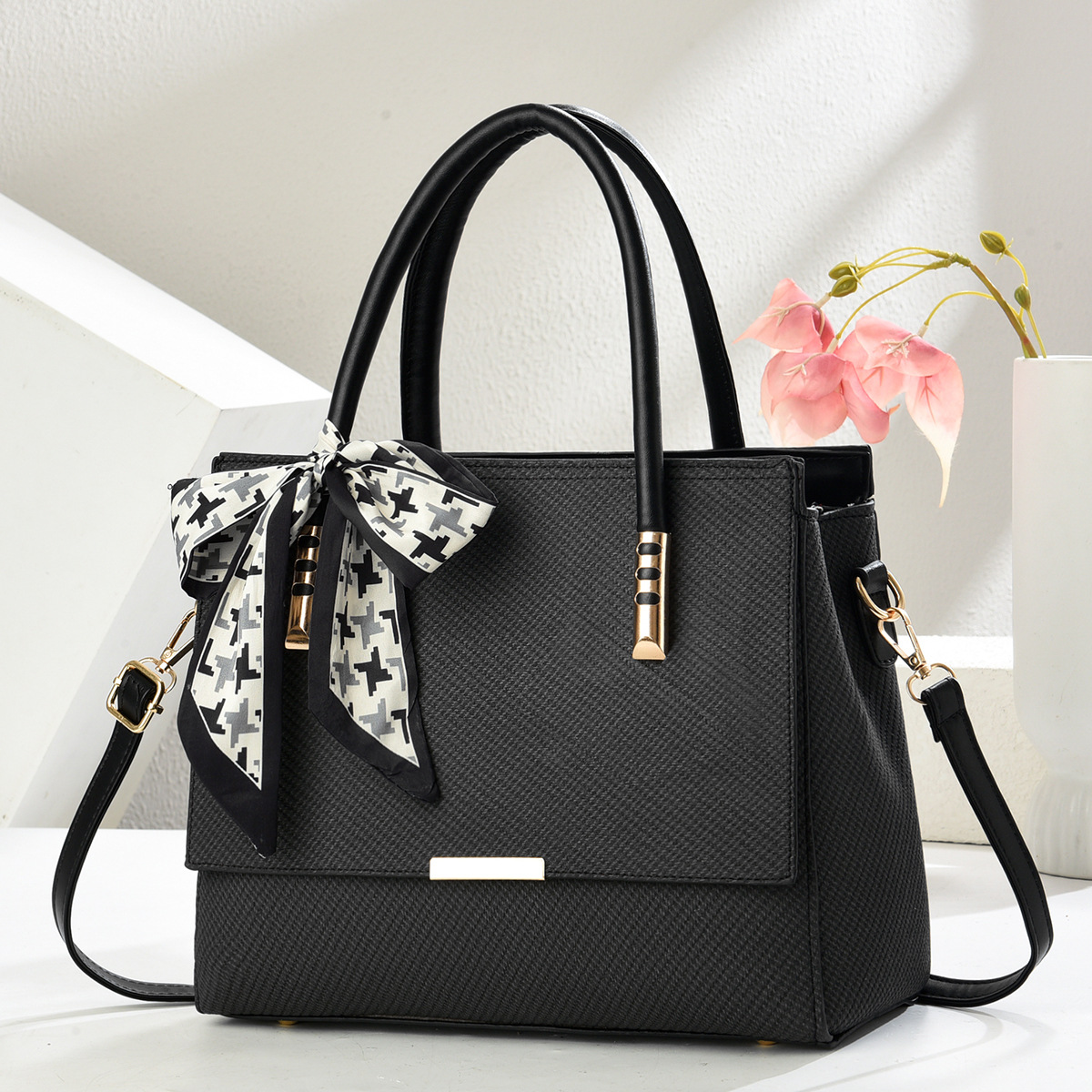 Bolsos de mujer 2025 nuevos bolsos de moda estereotipados de mujer Dulces señoras bolsos de mensajero fábrica de bolsos de hombro