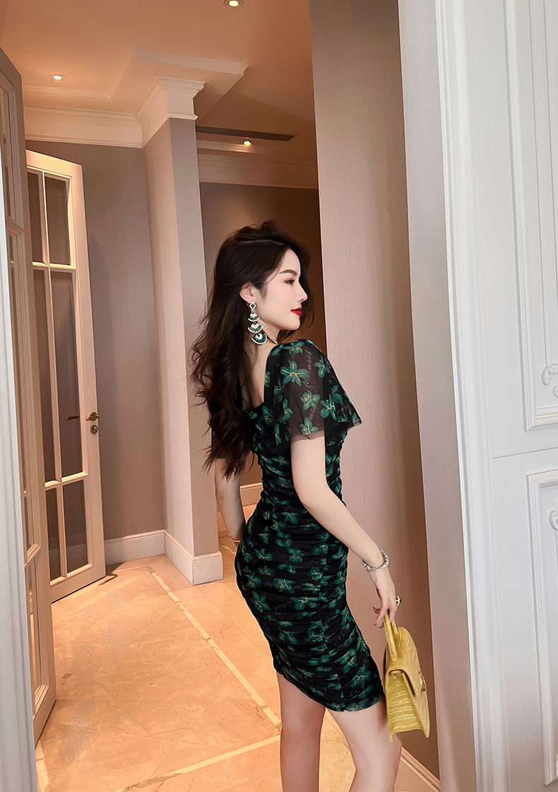 B5999 1060K VÁY ĐẦM LIỀN THÂN NỮ CHOTDNG MÙA HÈ PHỤC CỔ CỔ ĐIỂN HỌA TIẾT HOA CỔ CHỮ V THỜI TRANG NỮ G03 SẢN PHẨM MỚI