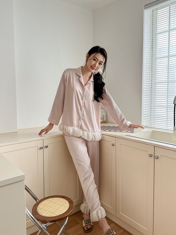 MAD NONO甜梦冰丝缎家居服套装法式温柔复古长袖长裤蕾丝睡衣女|undefined