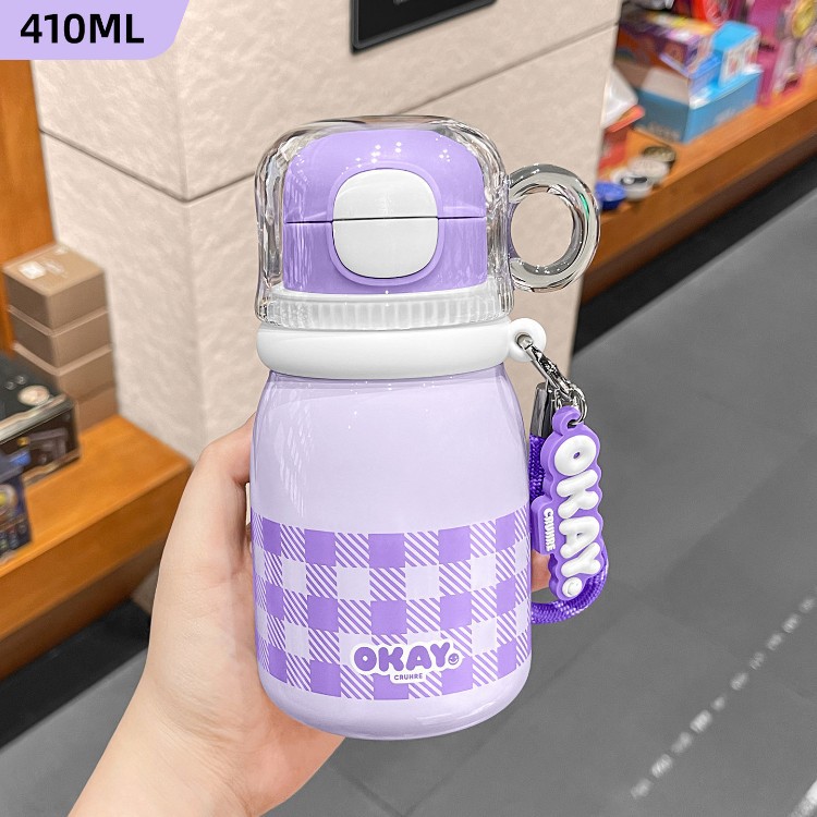 Taza de aislamiento térmico para niñas de alto valor facial, taza de agua de paja de gran capacidad, 2026 nuevo tipo de taza de aislamiento infantil especial para estudiantes escolares