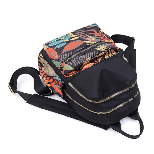 Fashionable women's backpack, trendy outdoor travel bag, casual student school bag, lightweight water-repellent nylon bag