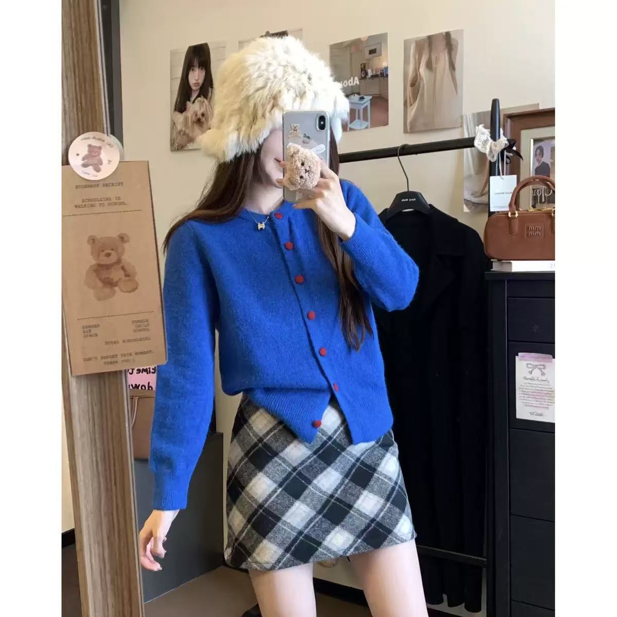 Gentle and Sweet Style Knitted Cardigan for Women 2025 Autum Soft Waxy Round Neck Sweater Short Jacket Casual and Fashionable