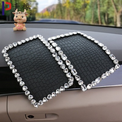 汽车防滑垫仪表台车用摆件垫车载防滑垫宝石垫耐高温车内装饰用品