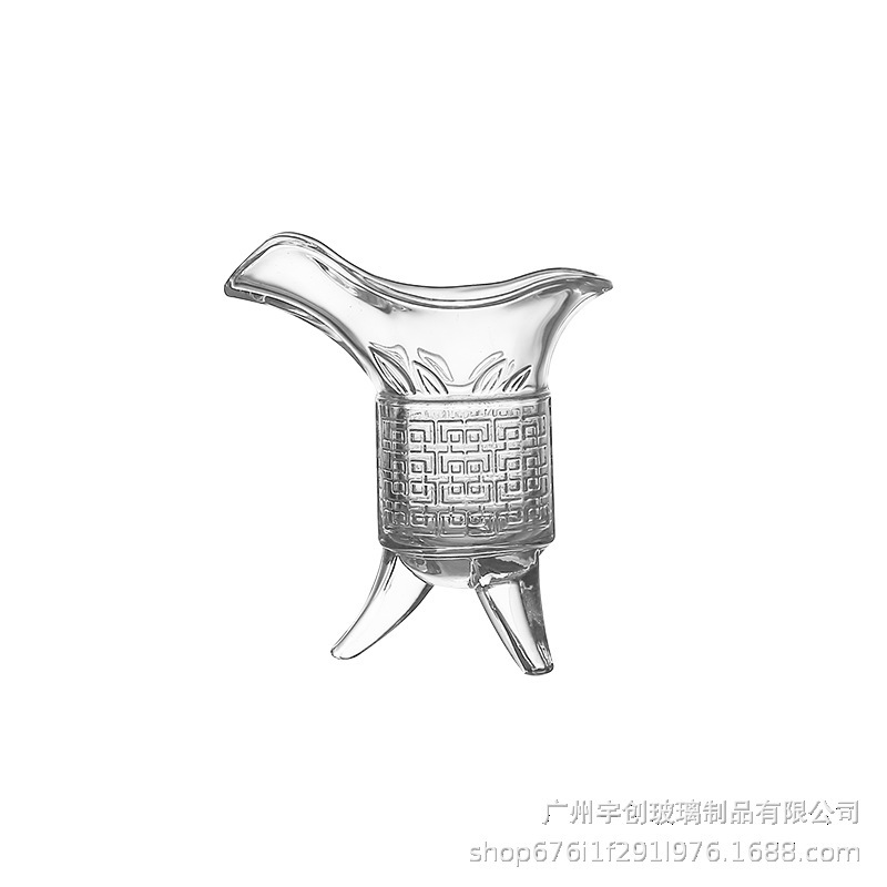 Taza de licor conjunto de licor divididor de vidrio creativo al por mayor grueso taza de licor pequeña copa imperial antigua taza de tres patas