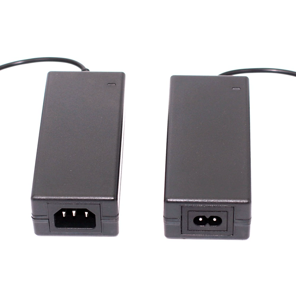 Производитель поставляет адаптер 16.8V3A с сертификацией UL KC CCC CE PSE SAA