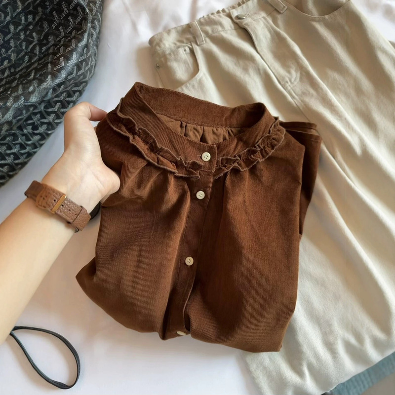 American retro brown corduroy shirt for women, 2026 autumn new style, versatile and elegant, with ruffled round neck American retro brown corduroy shirt for women, 2026 autumn new style, versatile and elegant, with ruffled round neck