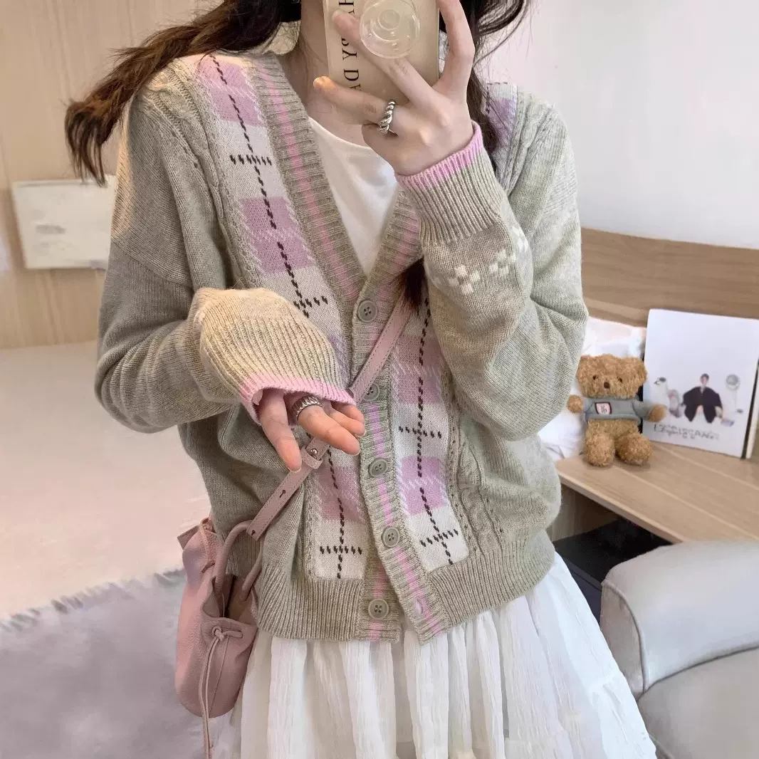 来西新款V领外搭休闲长袖针织衫外套上衣氛围感V领复古女6013条纹