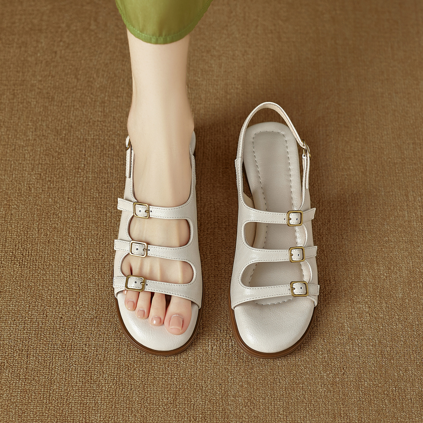 Sandal hở mũi nữ quai ngang gót thấp phong cách La Mã đơn giản — màu nâu