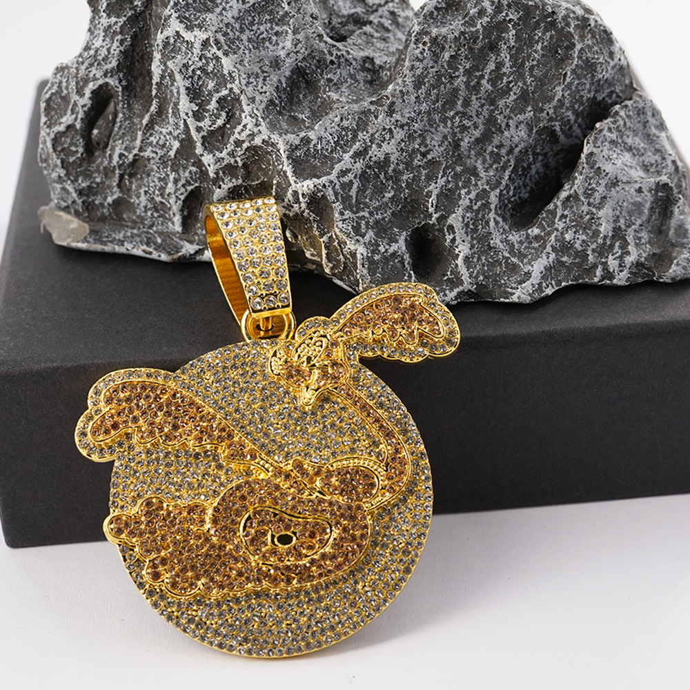 Colgante único dorado (sin cadena)
