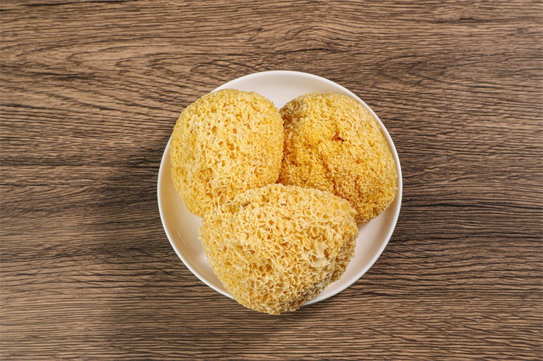 Dried Tremella Mushroom 500g Yin Er White Fungus Snow Ear Loose Bulk for Soup and Dessert key features