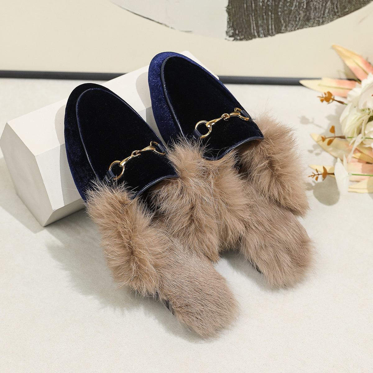 Small Order Xiyin Large Size 35-43 Mule Closed-Toe Slippers Flat Soft Leather Rabbit Fur Women's Shoes with Added Fur Lining